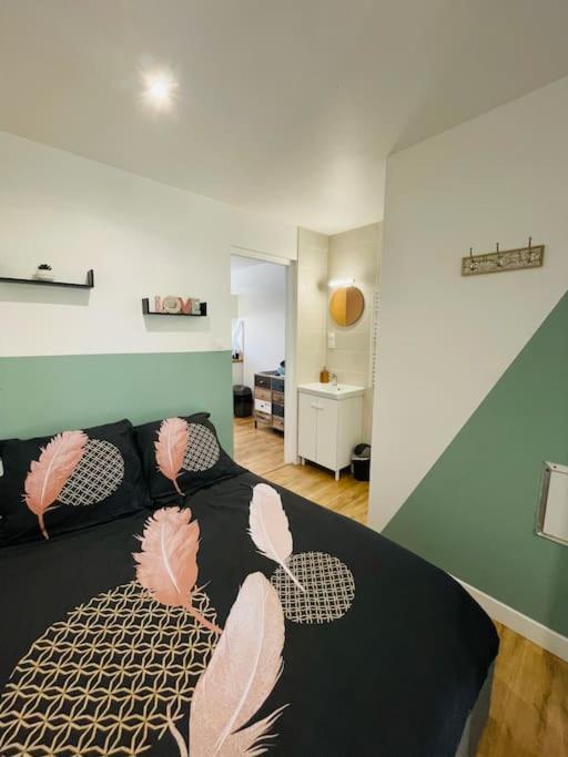 Le Belloc- Suberbe Appartement T1 Bis - Au Calme - Terrasse - Vue Jardin Ажен Экстерьер фото